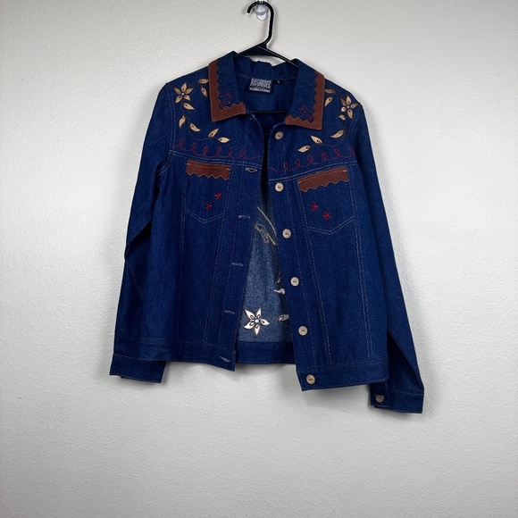 Roughrider Jackets & Blazers - Vintage Roughrider woman’s size Small long sleeve denim button up jacket.